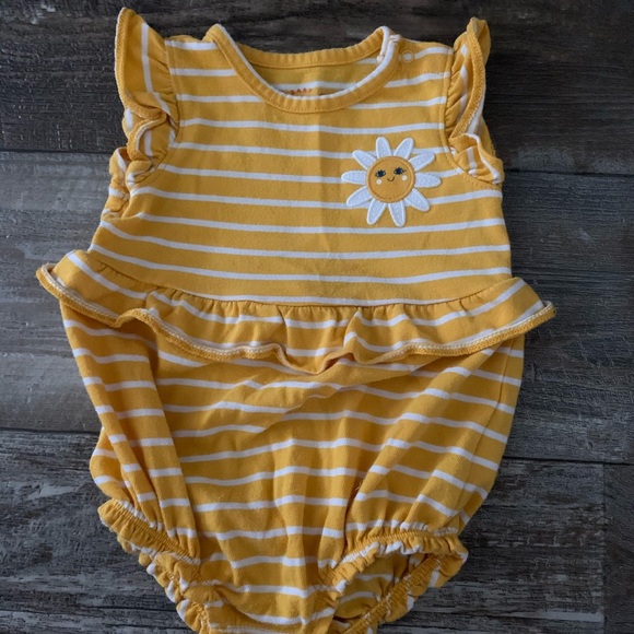 6-9 month summer clothing lot - Picture 10 of 12